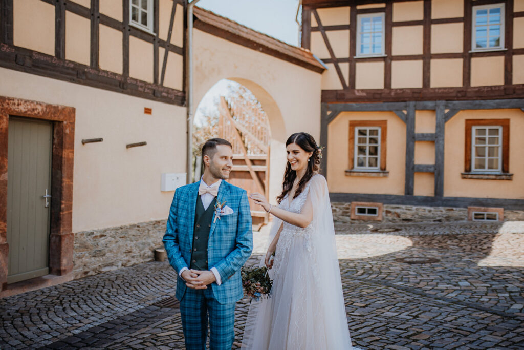 Hochzeit im Denkmalhof Schlagwitz Waldenburg Sachsen Zwickau Leipzig Chemnitz Heiraten Hochzeitsfotos Hochzeitsreportage Hochzeitsfotografin Hochzeitsfeier Freie Trauung