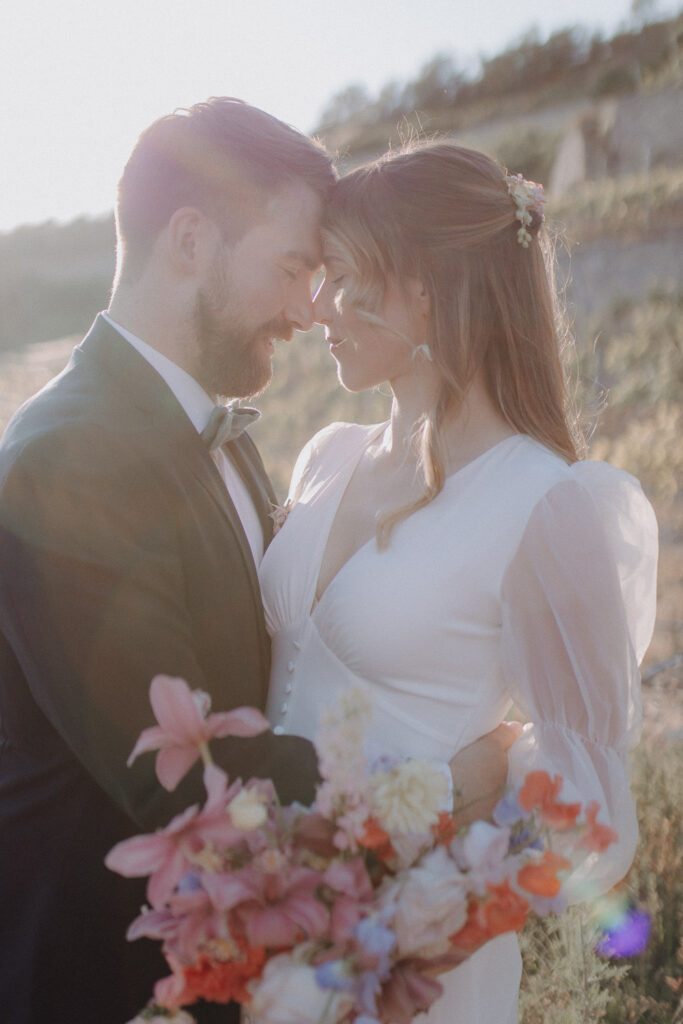 Hochzeit Toskana Tuscany Wedding Burgenlandkreis Saale-Unstrut Weinberge Heiraten Sachsen Sachsen-Anhalt Hochzeitsfotos Hochzeitsreportage Freyburg Naumburg Neuenburg Kloster Sommerhochzeit Hochzeitsfotos Leipzig