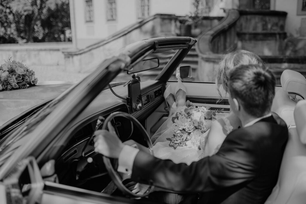Schloss Brandis Hochzeit Schlosshochzeit Märchenhochzeit Hochzeitsfotos Hochzeitsreportage Hochzeitsfotograf Hochzeitsfotografin Heiraten Leipzig Sachsen Dresden Gohliser Schlösschen Standesamt Standesamtliche Trauung Neues Rathaus Hochzeitsauto Happy Day Brautmode EmiLy Hochzeitsdeko Cadillac