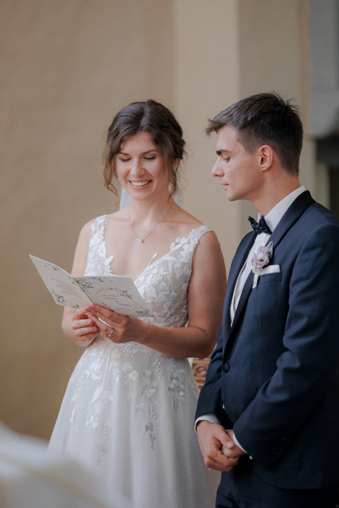 Schloss Brandis Hochzeit Schlosshochzeit Märchenhochzeit Hochzeitsfotos Hochzeitsreportage Hochzeitsfotograf Hochzeitsfotografin Heiraten Leipzig Sachsen Dresden Gohliser Schlösschen Standesamt Standesamtliche Trauung Neues Rathaus Hochzeitsauto Happy Day Brautmode EmiLy Hochzeitsdeko