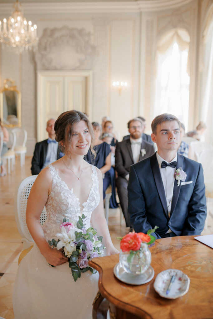 Schloss Brandis Hochzeit Schlosshochzeit Märchenhochzeit Hochzeitsfotos Hochzeitsreportage Hochzeitsfotograf Hochzeitsfotografin Heiraten Leipzig Sachsen Dresden Gohliser Schlösschen Standesamt Standesamtliche Trauung Neues Rathaus Hochzeitsauto Happy Day Brautmode EmiLy Hochzeitsdeko Cadillac