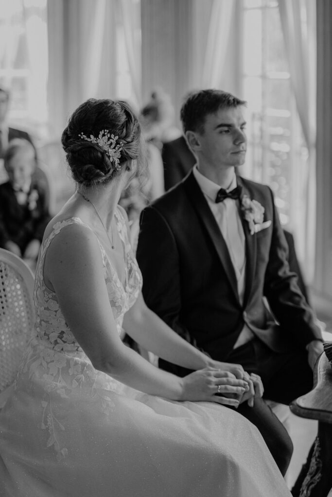 Schloss Brandis Hochzeit Schlosshochzeit Märchenhochzeit Hochzeitsfotos Hochzeitsreportage Hochzeitsfotograf Hochzeitsfotografin Heiraten Leipzig Sachsen Dresden Gohliser Schlösschen Standesamt Standesamtliche Trauung Neues Rathaus Hochzeitsauto Happy Day Brautmode EmiLy Hochzeitsdeko Cadillac