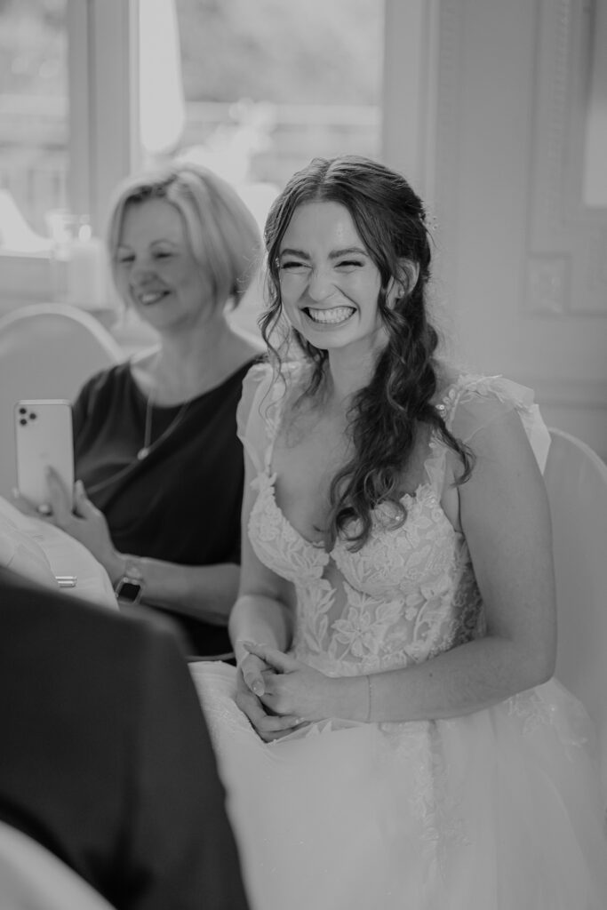 Schloss Teutschenthal Hochzeit Schlosshochzeit Märchenhochzeit Hochzeitsfotos Hochzeitsfotograf Hochzeitsfotografin Heiraten Leipzig Sachsen Dresden Freie Trauung White Wedding Hochzeitsdeko ByLe Sophia Molek Party EmiLy