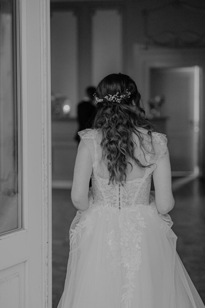 Schloss Teutschenthal Hochzeit Schlosshochzeit Märchenhochzeit Hochzeitsfotos Hochzeitsfotograf Hochzeitsfotografin Heiraten Leipzig Sachsen Dresden Freie Trauung White Wedding Hochzeitsdeko ByLe Sophia Molek Party EmiLy