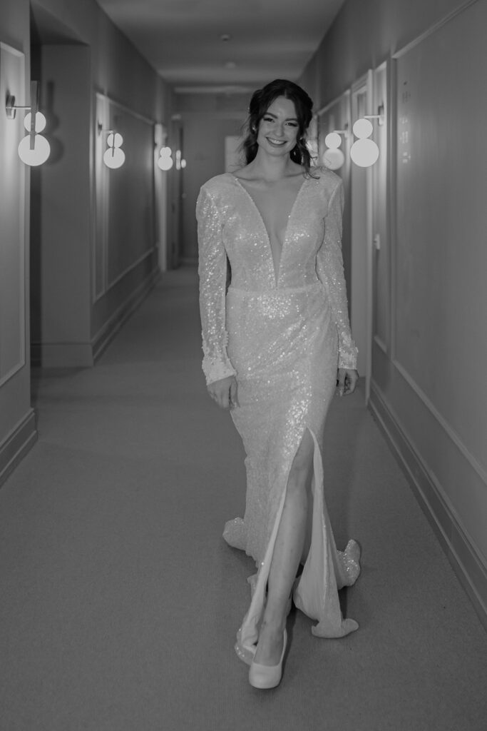 Schloss Teutschenthal Hochzeit Schlosshochzeit Märchenhochzeit Hochzeitsfotos Hochzeitsfotograf Hochzeitsfotografin Heiraten Leipzig Sachsen Dresden Freie Trauung White Wedding Hochzeitsdeko ByLe Sophia Molek Party EmiLy