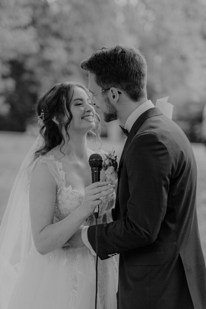 Schloss Teutschenthal Hochzeit Schlosshochzeit Märchenhochzeit Hochzeitsfotos Hochzeitsfotograf Hochzeitsfotografin Heiraten Leipzig Sachsen Dresden Freie Trauung White Wedding Hochzeitsdeko ByLe Sophia Molek Party EmiLy