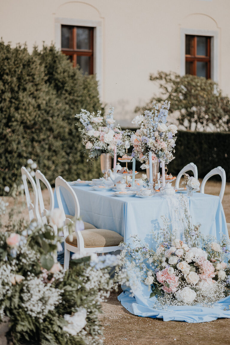 Bridgerton Inspired Wedding Hochzeit Hochzeitsfotos Hochzeitskonzept Schloss Proschwitz Dresden Meißen Schlosshochzeit Märchenhochzeit Elbschlösser Heiraten Hochzeitfotos Hochzeitsfotograf Hochzeitsfotografin