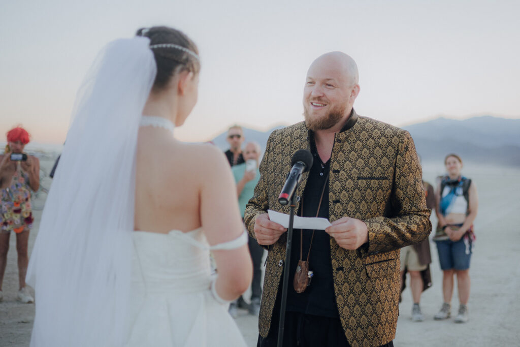 Burning Man Hochzeit Wüste Nevada Hochzeitsfotografin Hochzeitsfotograf Fotografin Fotograf Hochzeitsfotos