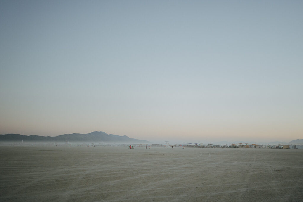 Burning Man Hochzeit Wüste Nevada Hochzeitsfotografin Hochzeitsfotograf Fotografin Fotograf Hochzeitsfotos