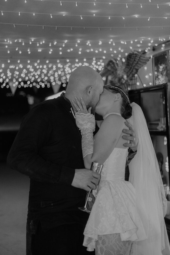 Burning Man Hochzeit Wüste Nevada Hochzeitsfotografin Hochzeitsfotograf Fotografin Fotograf Hochzeitsfotos