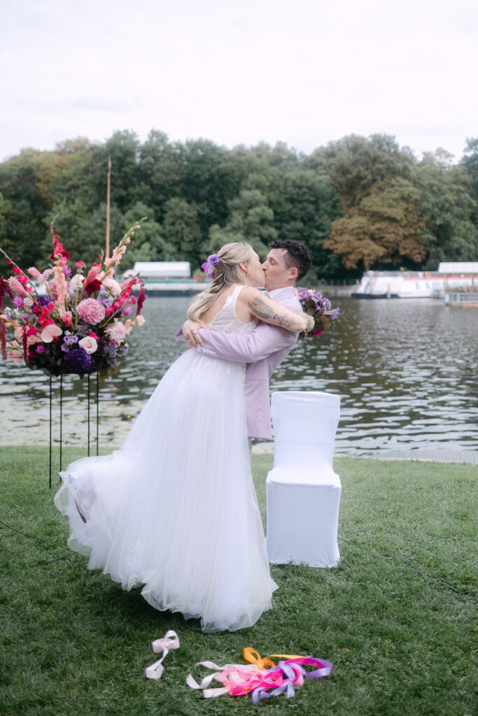 KulturInsel Berlin Hochzeit Feier Heiraten freie Trauung an der Spree