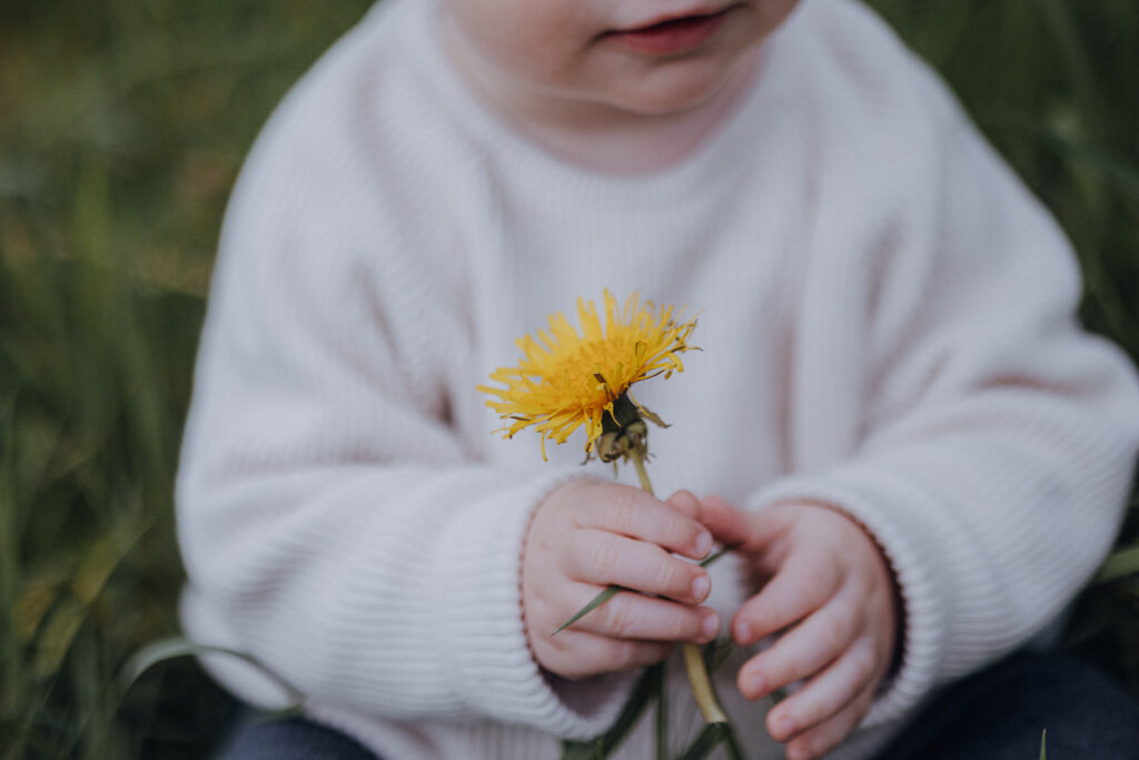 Familienshooting Natürliche Familienfotos Fotograf Fotografin Fotoreportage Leipzig