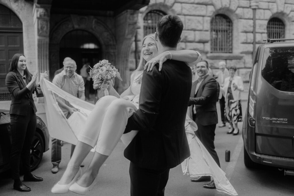 Hochzeitsfotograf Fotografin Leipzig Hochzeit Heiraten Standesamt Trauung Eheschließung Sachsen Deutschland Hochzeitsfotos