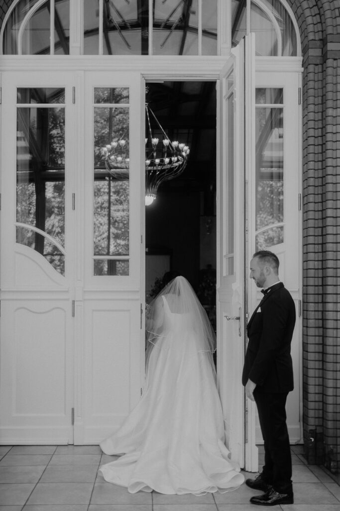 Bridgerton Hochzeit Magdeburg Hochzeitsfotos Hochzeitsfotograf Sachsen-Anhalt Herrenkrug Dorint Parkhotel