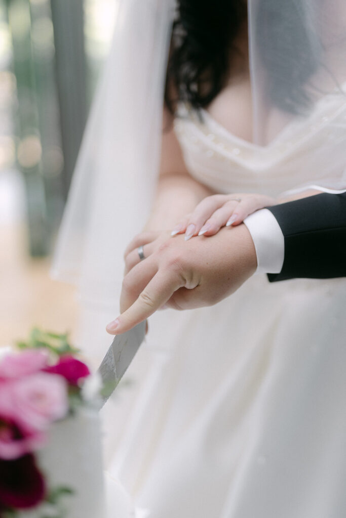 Bridgerton Hochzeit Magdeburg Hochzeitsfotos Hochzeitsfotograf Sachsen-Anhalt Herrenkrug Dorint Parkhotel