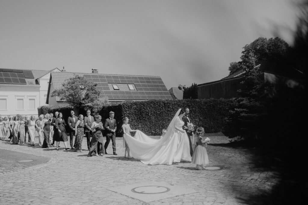 Bridgerton Hochzeit Magdeburg Hochzeitsfotos Hochzeitsfotograf Sachsen-Anhalt Herrenkrug Dorint Parkhotel