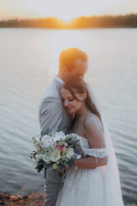 Hochzeit AmSee Am See Kulkwitzer See Leipzig Hochzeitsfotos Hochzeitsreportage Freie Trauung am Strand Strandhochzeit Beach Wedding Hochzeitsfotografin