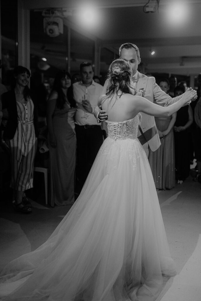 Hochzeit AmSee Am See Kulkwitzer See Leipzig Hochzeitsfotos Hochzeitsreportage Freie Trauung am Strand Strandhochzeit Beach Wedding Hochzeitsfotografin