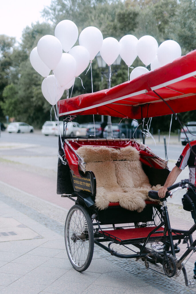 Hochzeit Berlin Hochzeitsfotograf Fotografin Heiraten Standesamt Treptow Köpenick Insel der Jugend Kulturhaus Insel Berlin
