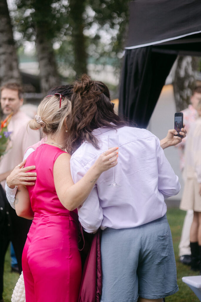 Hochzeit Berlin Hochzeitsfotograf Fotografin Heiraten Standesamt Treptow Köpenick Insel der Jugend Kulturhaus Insel Berlin