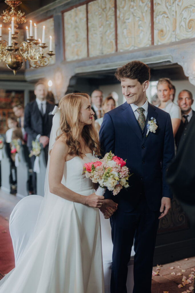 Paulinen Hof Paulinenhof Hochzeit Brandenburg Berlin Hochzeitsfotos Hochzeitsfotograf Hochzeitsfotografin Heiraten Fotograf Fotografin Kirchliche Trauung