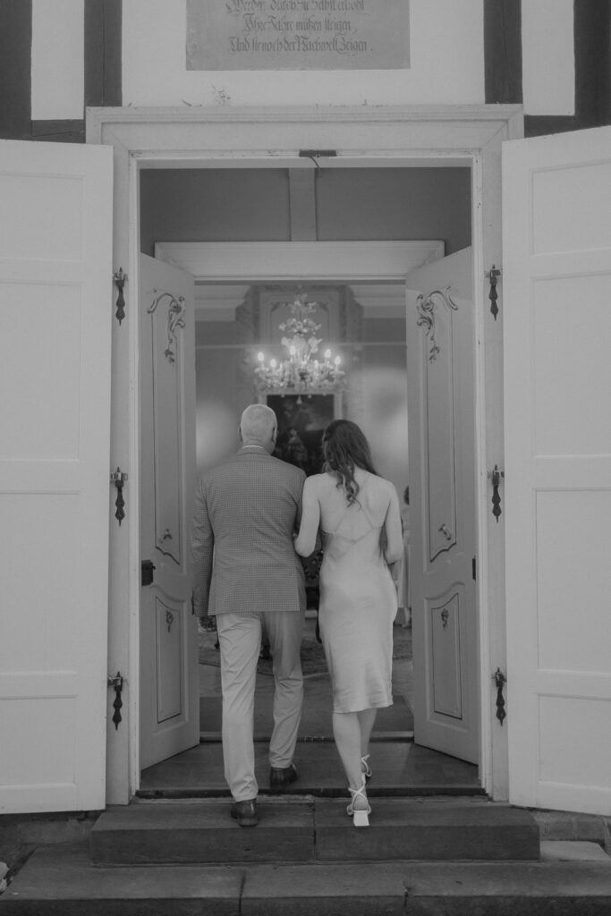 Bad Lauchstädt Standesamt Hochzeit Heiraten Sachsen-Anhalt Halle Merseburg Hochzeitsfotograf Hochzeitsfotos