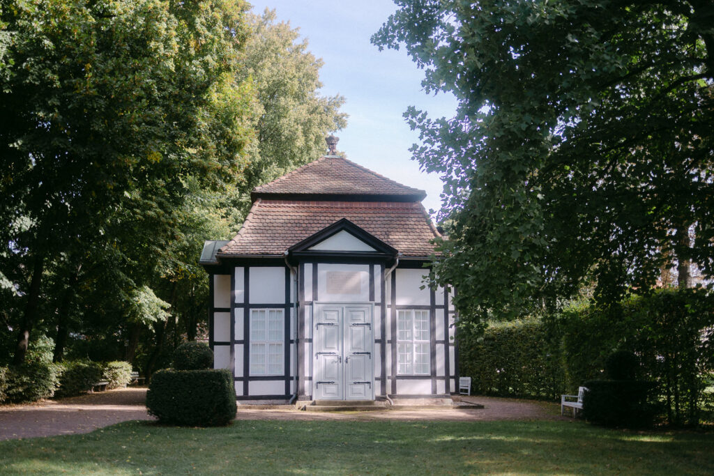Bad Lauchstädt Standesamt Hochzeit Heiraten Sachsen-Anhalt Halle Merseburg Hochzeitsfotograf Hochzeitsfotos