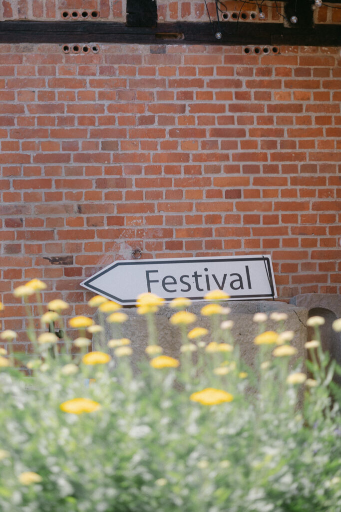 Festival Hochzeit Magdalenengut Erfurt Hochzeitsfotograf Fotograf Wedding Thüringen Fotoreportage Hochzeitsreportage