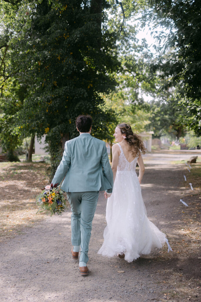 Gut Kahnsdorf Hainer See Hochzeit Heiraten Wedding Village Standesamt Standesamtliche Trauung Hochzeitsfotograf Hochzeitsfotos Fotoreportage