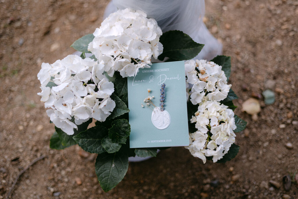 Gut Kahnsdorf Hainer See Hochzeit Heiraten Wedding Village Standesamt Standesamtliche Trauung Hochzeitsfotograf Hochzeitsfotos Fotoreportage