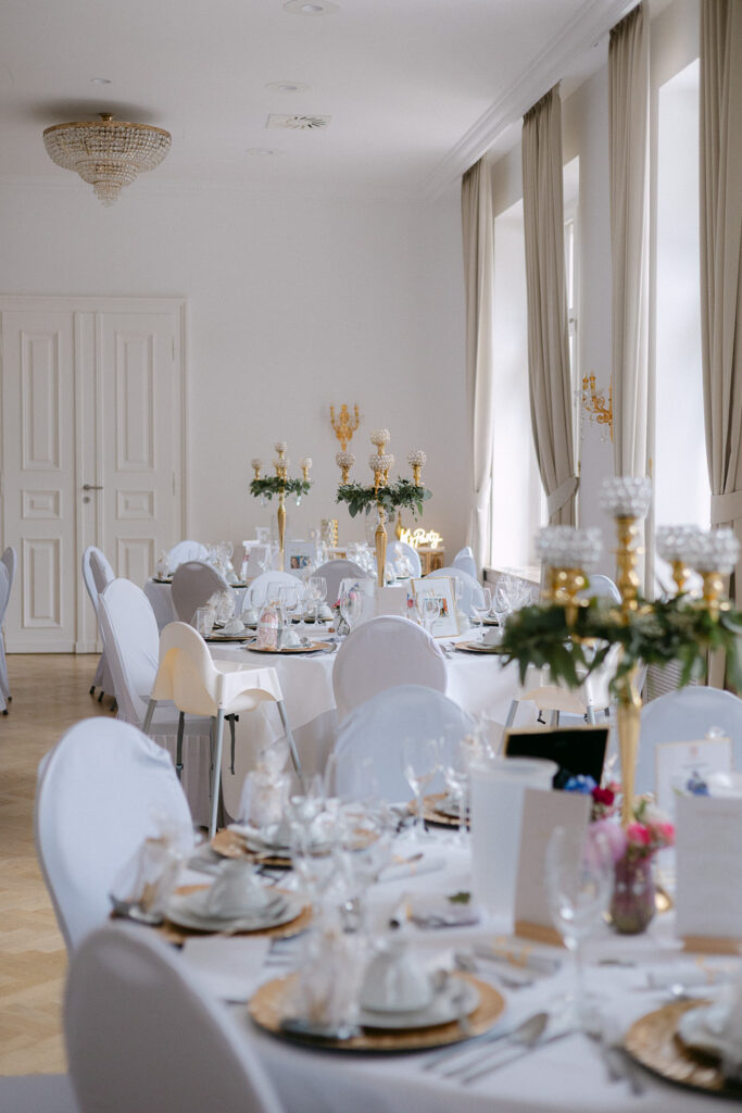 Hochzeit Schloss Breitenfeld Leipzig Heiraten Hochzeitsfotos Fotograf Hochzeitsfotografin freie Trauung Schlossgarten