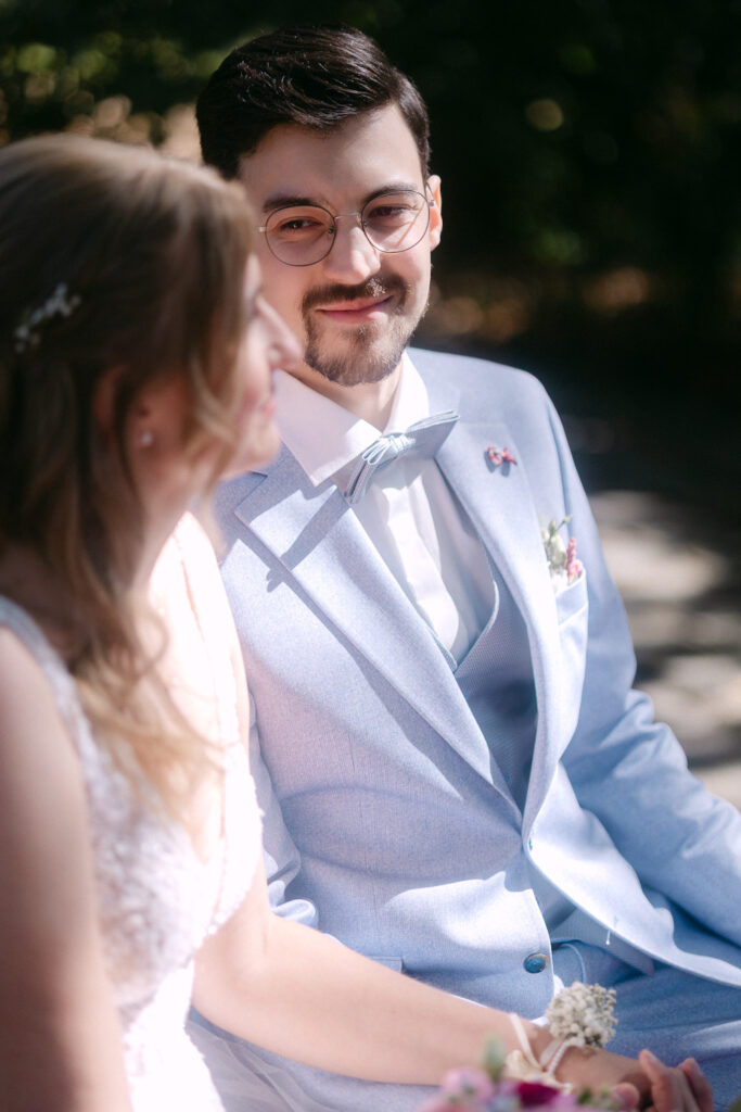 Hochzeit Schloss Breitenfeld Leipzig Heiraten Hochzeitsfotos Fotograf Hochzeitsfotografin freie Trauung Schlossgarten