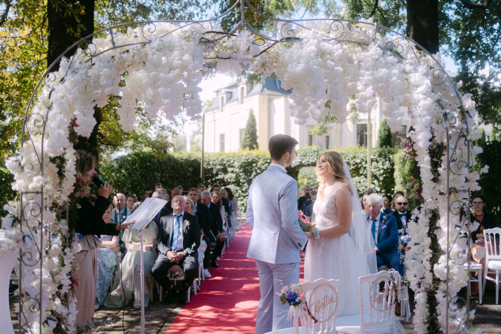 Hochzeit Schloss Breitenfeld Leipzig Heiraten Hochzeitsfotos Fotograf Hochzeitsfotografin freie Trauung Schlossgarten