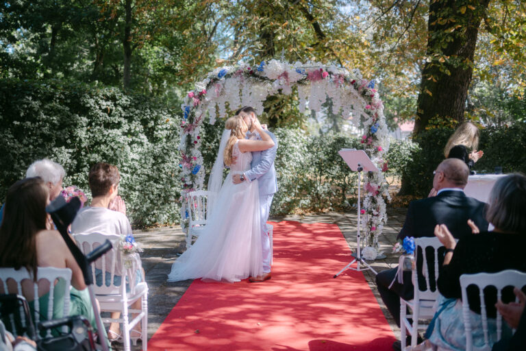 Hochzeit Schloss Breitenfeld Leipzig Heiraten Hochzeitsfotos Fotograf Hochzeitsfotografin freie Trauung Schlossgarten