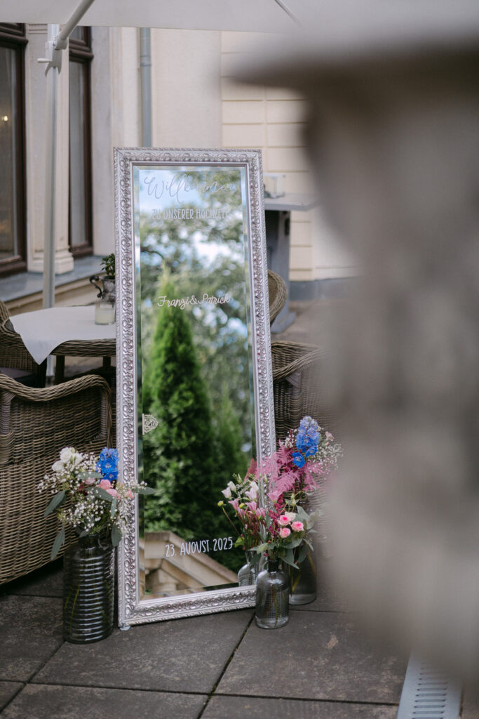 Hochzeit Schloss Breitenfeld Leipzig Heiraten Hochzeitsfotos Fotograf Hochzeitsfotografin freie Trauung Schlossgarten