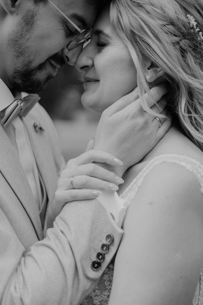 Hochzeit Schloss Breitenfeld Leipzig Heiraten Hochzeitsfotos Fotograf Hochzeitsfotografin freie Trauung Schlossgarten