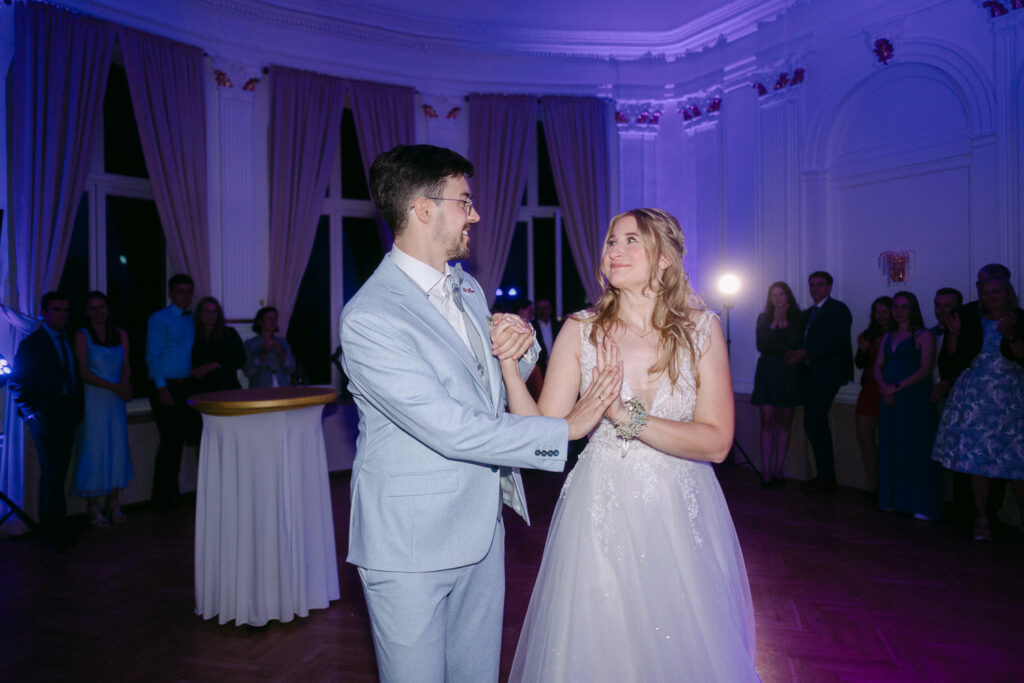 Hochzeit Schloss Breitenfeld Leipzig Heiraten Hochzeitsfotos Fotograf Hochzeitsfotografin freie Trauung Schlossgarten