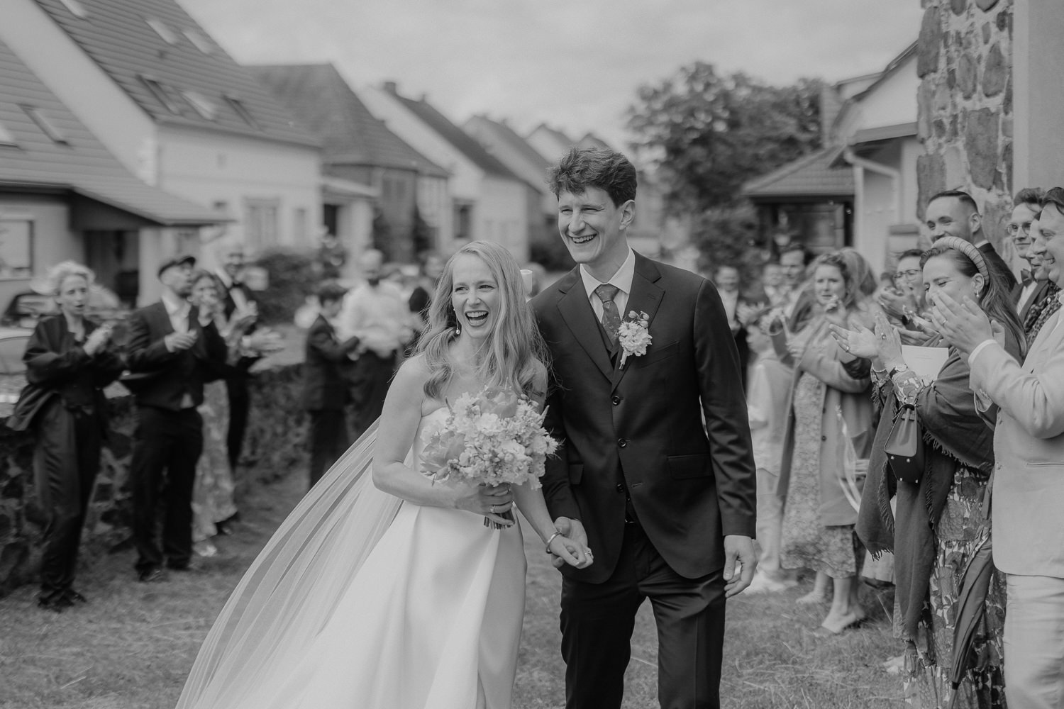 Hochzeitsfotograf Dresden Fotografin Fotograf Elbe Standesamt Hochzeitsreportage Fotoreportage Goetheallee Sophia Molek