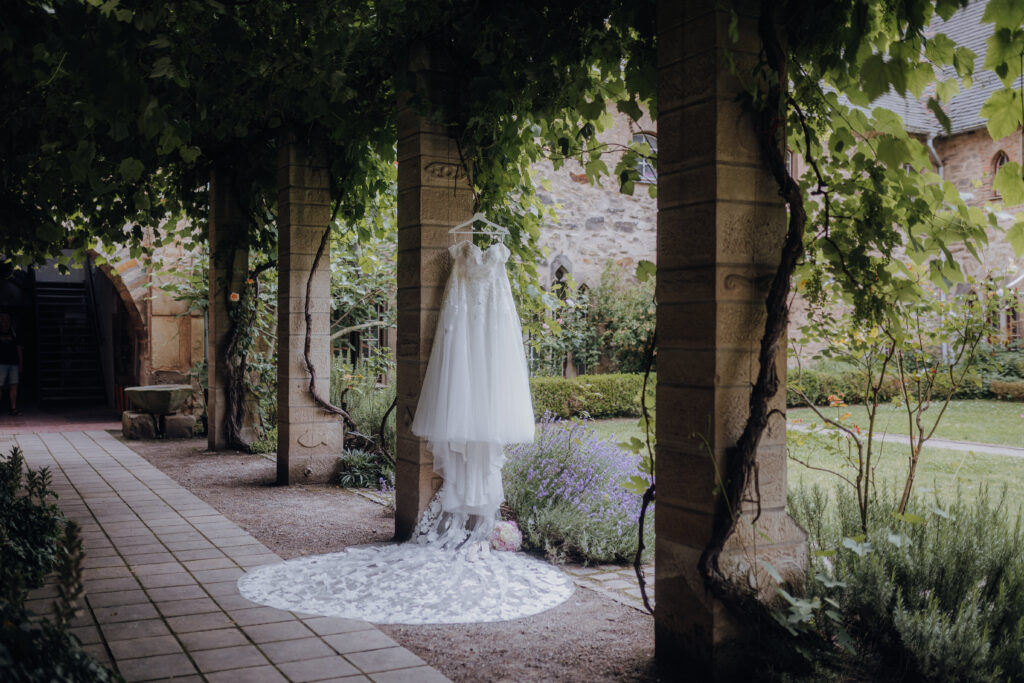 Hochzeitsfotograf Dresden Fotografin Fotograf Elbe Standesamt Hochzeitsreportage Fotoreportage Goetheallee Sophia Molek