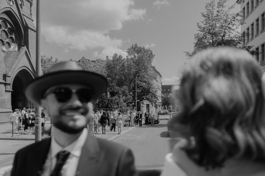 Mörtelwerk Leipzig Hochzeit heiraten am Kanal Plagwirt urban elegant kirchlich Kirche Hochzeitsfotos Hochzeitsfotografin