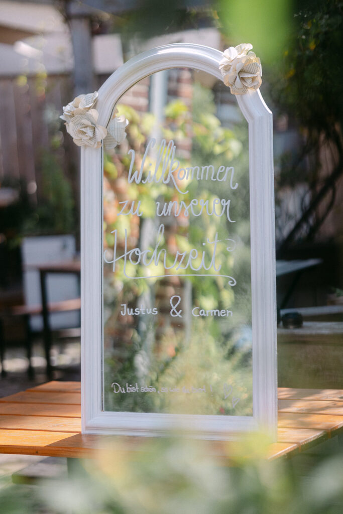 Mörtelwerk Leipzig Hochzeit heiraten am Kanal Plagwirt urban elegant kirchlich Kirche Hochzeitsfotos Hochzeitsfotografin