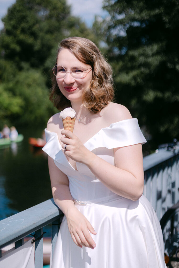 Mörtelwerk Leipzig Hochzeit heiraten am Kanal Plagwirt urban elegant kirchlich Kirche Hochzeitsfotos Hochzeitsfotografin