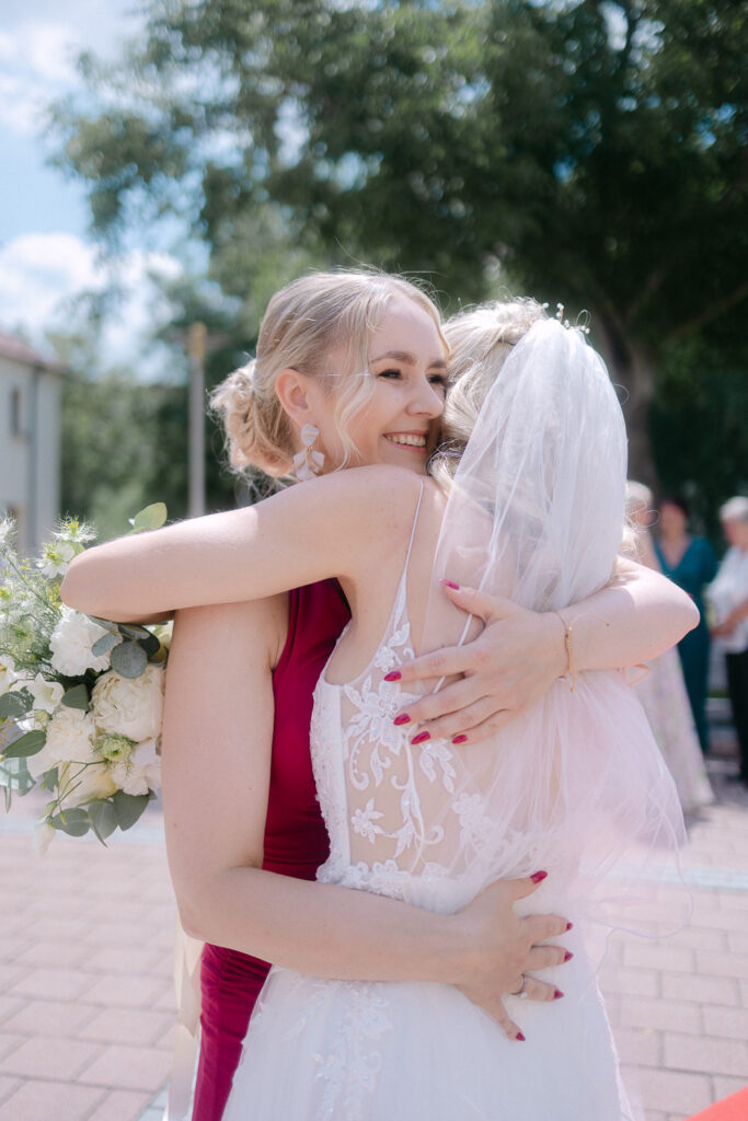 Standesamtliche Trauung Zwenkau Standesamt Leipzig Pavillon Draußen Hochzeitsfotos Hochzeitsfotograf Fotografin