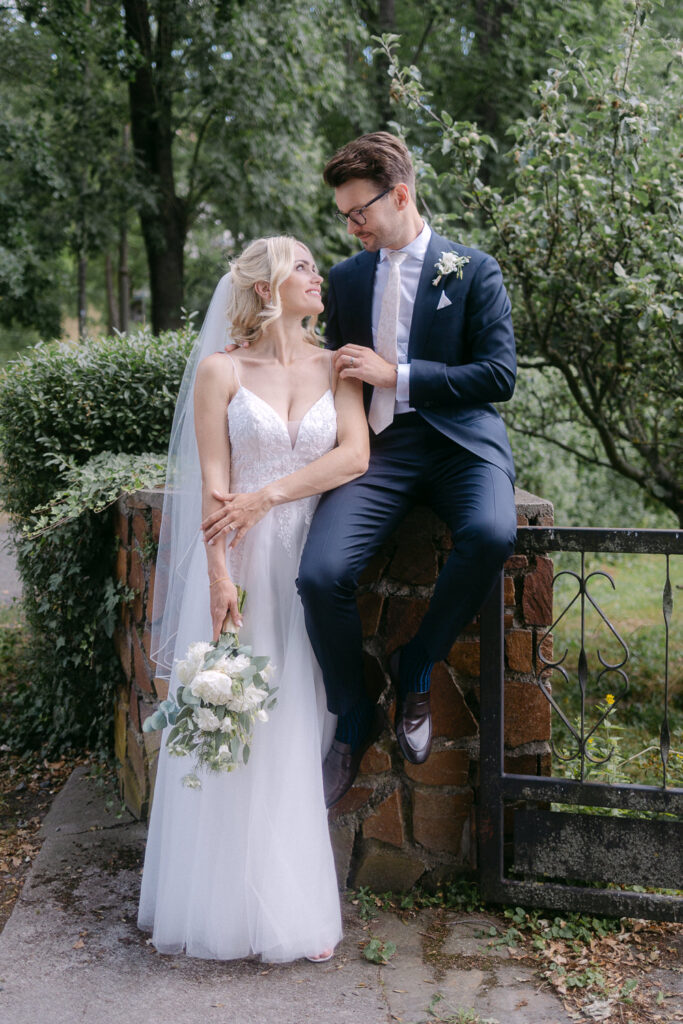 Standesamtliche Trauung Zwenkau Standesamt Leipzig Pavillon Draußen Hochzeitsfotos Hochzeitsfotograf Fotografin