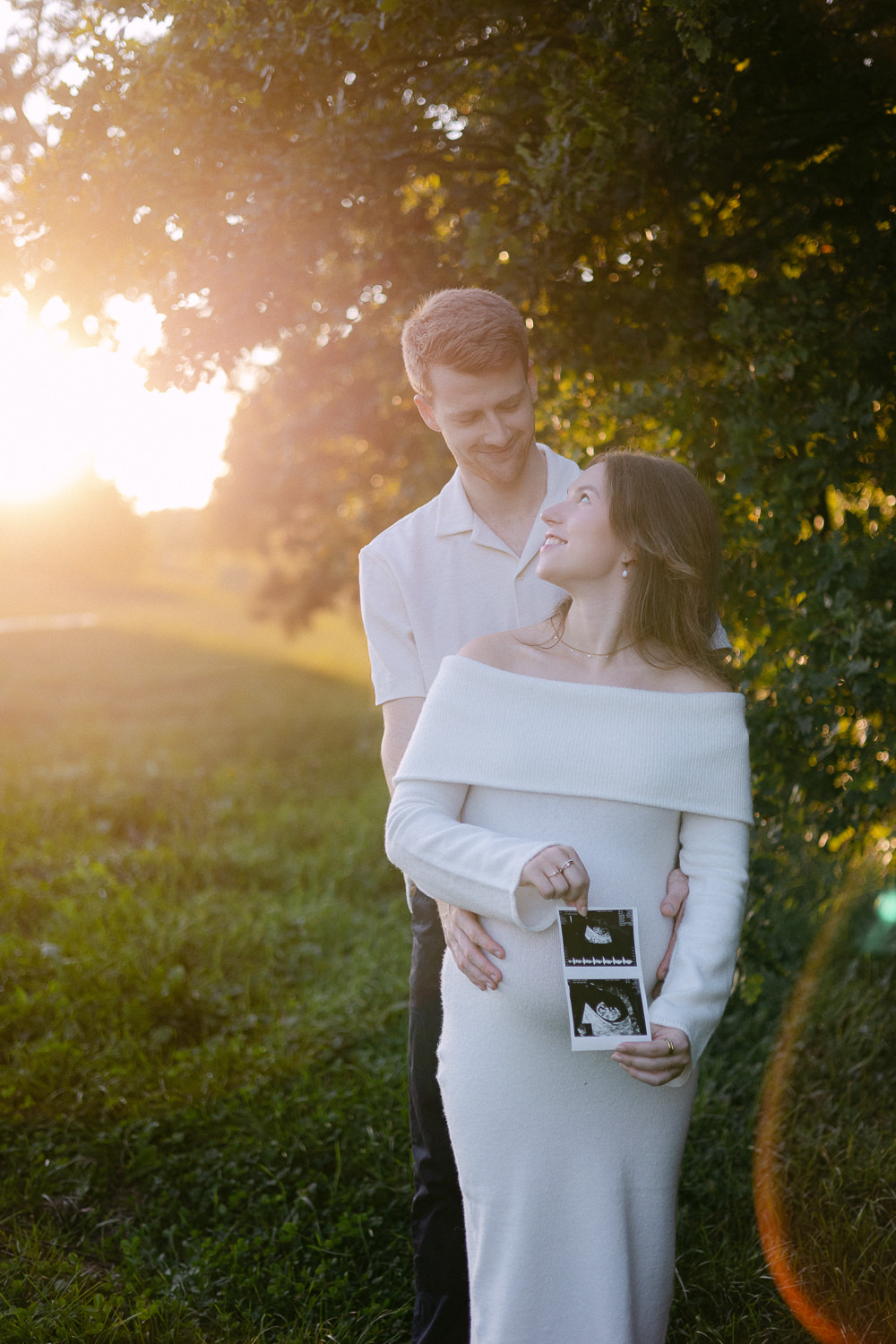Familienfotos Leipzig Familienshooting Familienfotografie Babybauchfotos Babybauchshooting Familienfotografin